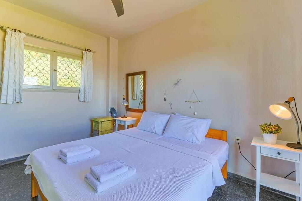 Villa The Bright House By The Sea Afytos Exterior foto